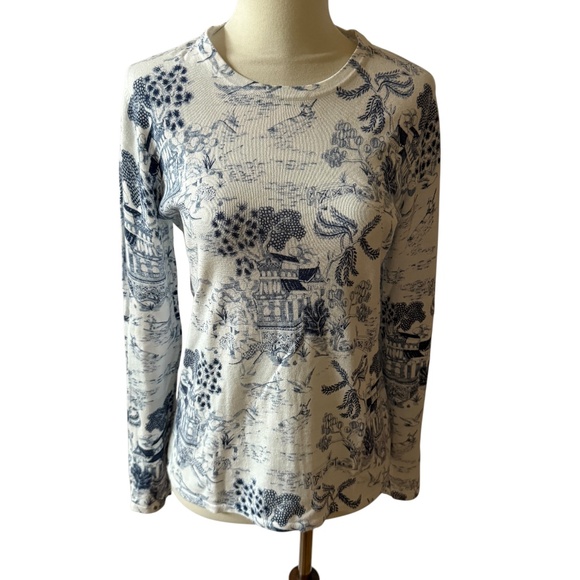 J MCLAUGHLIN SWEATER LENNY CHINOISERIE PRINT CREWNECK LONG SLEEVE BLUE WHITE S - Picture 2 of 10